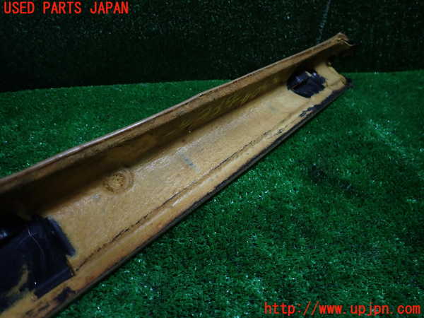 5UPJ-33047655]ベンツ 500SL(不明)右フロントピラートリム 中古_m0005.jpg