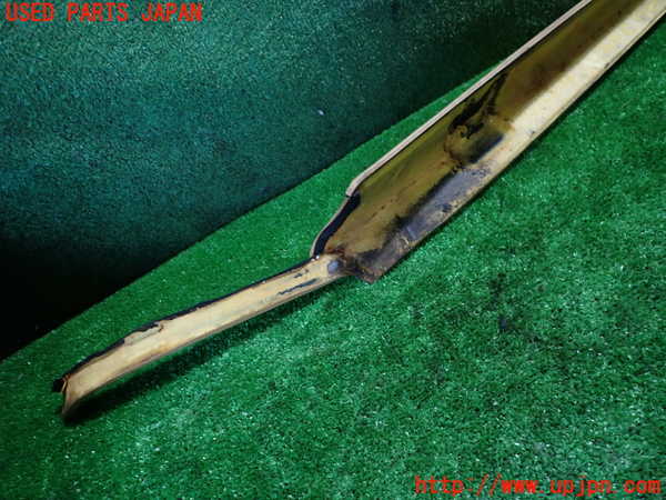 5UPJ-33047660]ベンツ 500SL(不明)左フロントピラートリム 中古_m0004.jpg