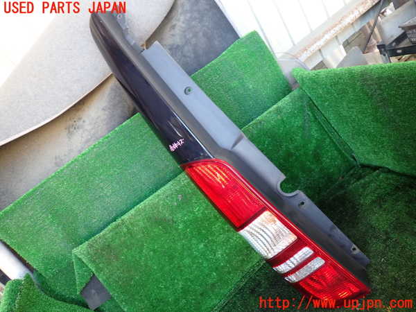 1UPJ-33061536]ベンツ V350 W639(639350C)左テールランプ 中古_m0001.jpg