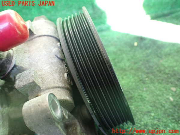 1UPJ-33064250]ベンツ V350 W639(639350C)パワステポンプ 中古_m0003.jpg