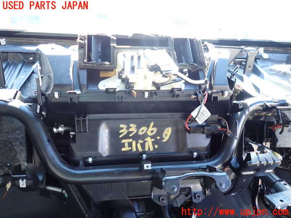 1UPJ-33066081]ベンツ V350 W639(639350C)エバポレーター1 中古_m0001.jpg