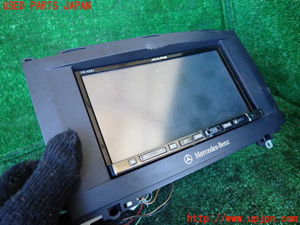 1UPJ-33066589]ベンツ V350 W639(639350C)カーナビゲーション HDD 中古_m0002.jpg