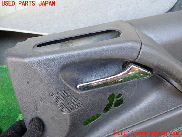 1UPJ-33061234]ベンツ V350 W639(639350C)右前ドア内張り 中古_m0002.jpg