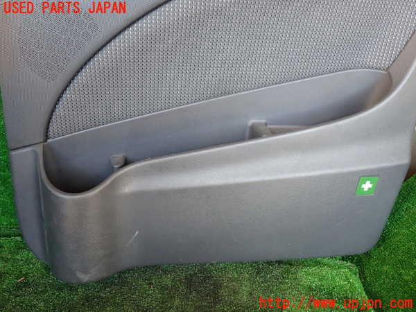 1UPJ-33061234]ベンツ V350 W639(639350C)右前ドア内張り 中古_m0003.jpg