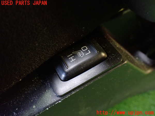 1UPJ-33077035]デリカD：5(CV1W)運転席シート 中古_m0004.jpg