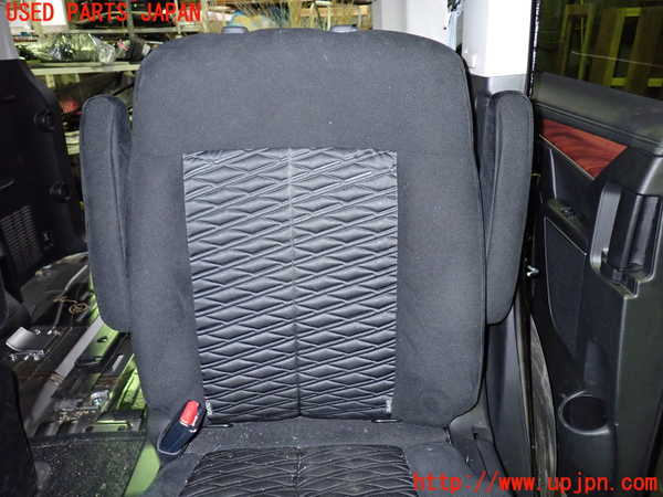 1UPJ-33077175]デリカD：5(CV1W)左2列目シート 中古_m0002.jpg