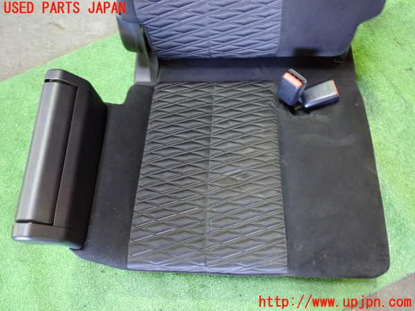 1UPJ-33077235]デリカD：5(CV1W)右3列目シート 中古_m0003.jpg