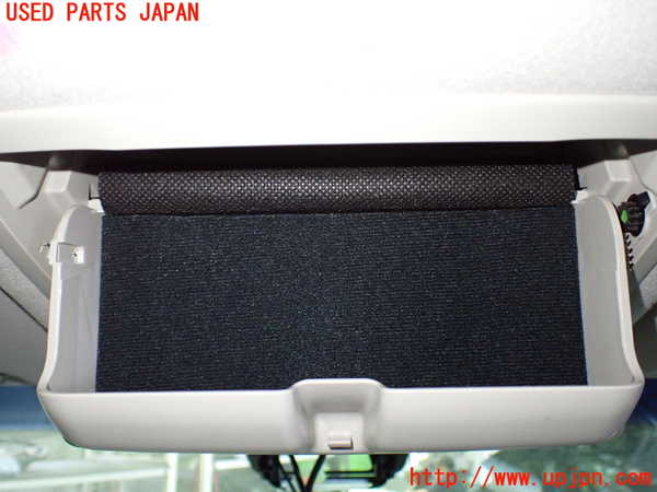 1UPJ-33076411]デリカD：5(CV1W)ルームランプ1 (1列目真中) 中古_m0002.jpg