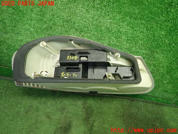 1UPJ-33081530]ポルシェ・ボクスター(98624)右テールランプ 中古_m0002.jpg