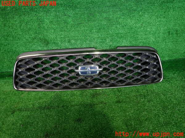 2UPJ-33091050]グロリア Y33型(HY33)ラジエターグリル 中古_m0001.jpg