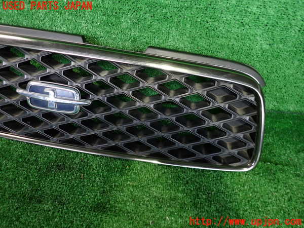 2UPJ-33091050]グロリア Y33型(HY33)ラジエターグリル 中古_m0003.jpg