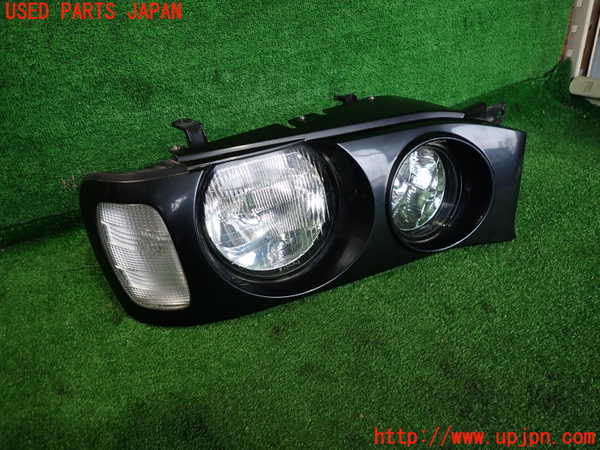 2UPJ-33091130]グロリア Y33型(HY33)右ヘッドライト ハロゲン 中古_m0001.jpg