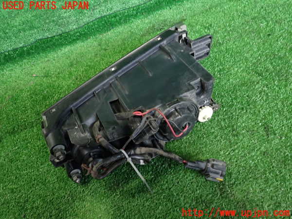 2UPJ-33091180]グロリア Y33型(HY33)右フォグ 中古_m0002.jpg