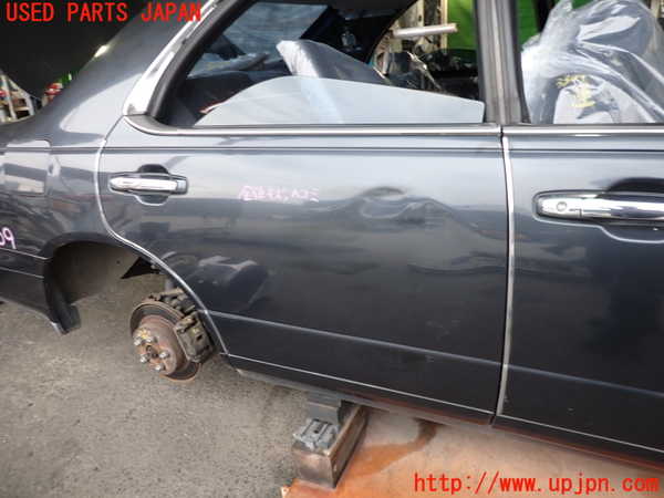 2UPJ-33091290]グロリア Y33型(HY33)右後ドア 中古(M2H5)_m0001.jpg