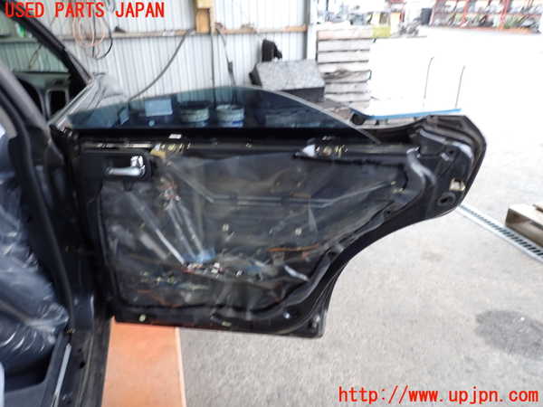2UPJ-33091290]グロリア Y33型(HY33)右後ドア 中古(M2H5)_m0003.jpg