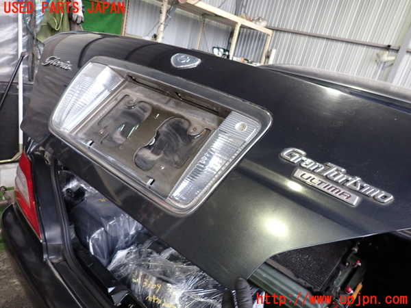 2UPJ-33091500]グロリア Y33型(HY33)トランク 中古_m0003.jpg