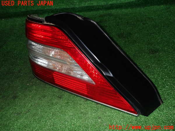 2UPJ-33091536]グロリア Y33型(HY33)左テールランプ 中古_m0002.jpg