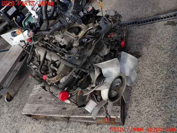 2UPJ-33092010]グロリア Y33型(HY33)エンジン VQ30DET 中古_m0001.jpg