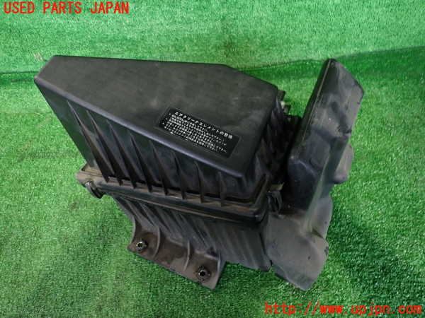 2UPJ-33092560]グロリア Y33型(HY33)エアクリーナーボックス 中古_m0001.jpg
