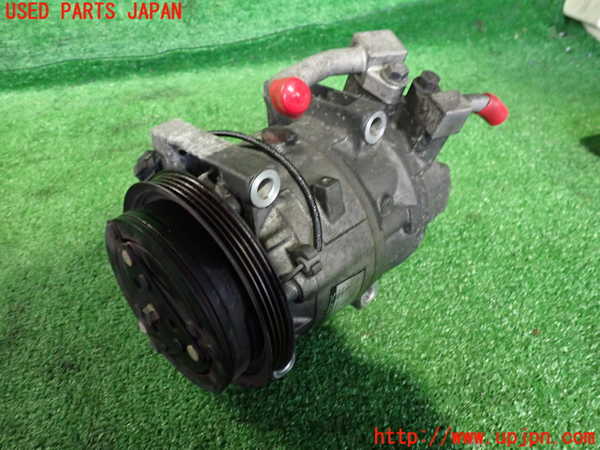 2UPJ-33096025]グロリア Y33型(HY33)エアコンコンプレッサー 中古_m0001.jpg