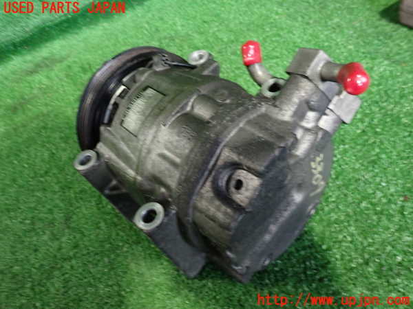2UPJ-33096025]グロリア Y33型(HY33)エアコンコンプレッサー 中古_m0002.jpg