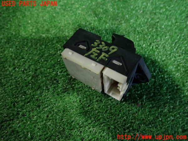 2UPJ-33096245]グロリア Y33型(HY33)左前パワーウィンドウスイッチ 中古_m0002.jpg