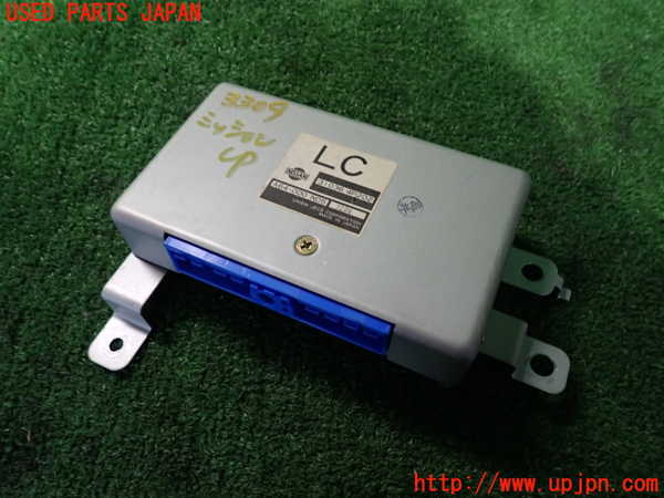 2UPJ-33096115]グロリア Y33型(HY33)ミッションコンピューター 中古_m0001.jpg