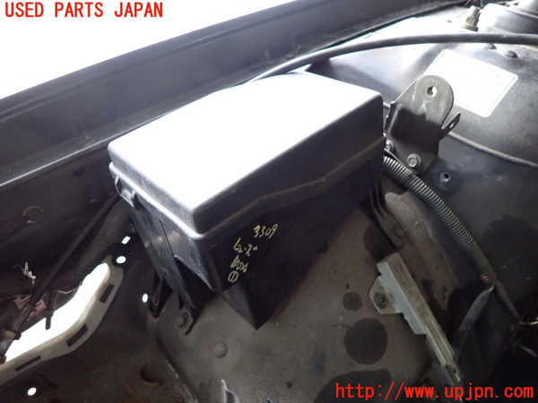 2UPJ-33096741]グロリア Y33型(HY33)ヒューズボックス1 中古_m0001.jpg