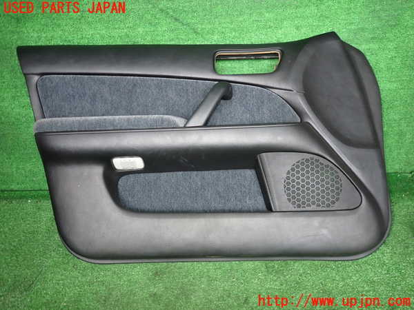2UPJ-33091264]グロリア Y33型(HY33)左前ドア内張り 中古_m0001.jpg