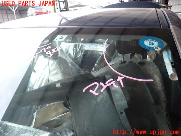 2UPJ-33101195]BMW 218d アクティブツアラー F45(2C20)フロントガラス 中古 CARLEX M45L1 43R-000168_m0003.jpg