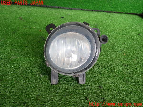 2UPJ-33101180]BMW 218d アクティブツアラー F45(2C20)右フォグ 中古_m0001.jpg