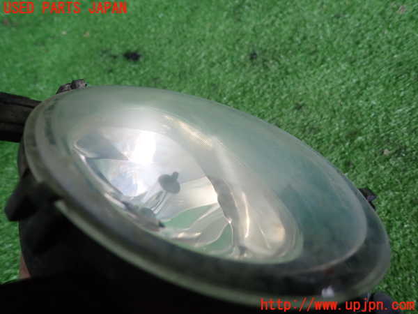 2UPJ-33101180]BMW 218d アクティブツアラー F45(2C20)右フォグ 中古_m0004.jpg