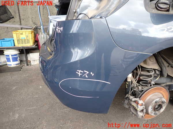 2UPJ-33101610]BMW 218d アクティブツアラー F45(2C20)リアバンパー 中古_m0001.jpg