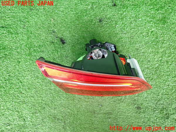 2UPJ-33101552]BMW 218d アクティブツアラー F45(2C20)左リアフィニッシャー 中古_m0002.jpg
