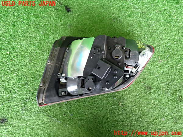 2UPJ-33101552]BMW 218d アクティブツアラー F45(2C20)左リアフィニッシャー 中古_m0003.jpg