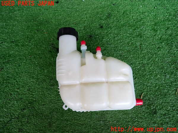 2UPJ-33102410]BMW 218d アクティブツアラー F45(2C20)ラジエータータンク 中古_m0001.jpg