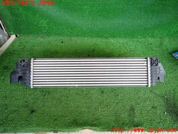 2UPJ-33102451]BMW 218d アクティブツアラー F45(2C20)インタークーラー1 中古_m0003.jpg