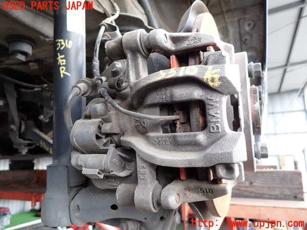 2UPJ-33104090]BMW 218d アクティブツアラー F45(2C20)右リアキャリパー 中古_m0001.jpg