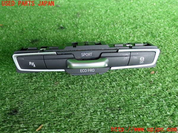 2UPJ-33106308]BMW 218d アクティブツアラー F45(2C20)スイッチ3（パーキングソナー 走行モード 横滑り防止OFF） 中古_m0001.jpg