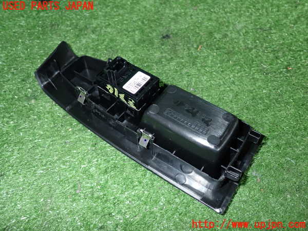 2UPJ-33106245]BMW 218d アクティブツアラー F45(2C20)左前パワーウィンドウスイッチ 中古_m0002.jpg