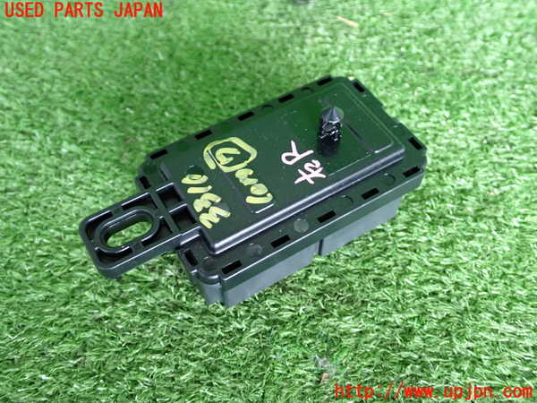 2UPJ-33106152]BMW 218d アクティブツアラー F45(2C20)コンピューター7 中古 9397847_m0002.jpg