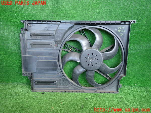 2UPJ-33106836]BMW 218d アクティブツアラー F45(2C20)電動ファン1 中古_m0001.jpg