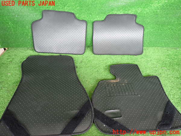 2UPJ-33107800]BMW 218d アクティブツアラー F45(2C20)フロアマット 中古_m0004.jpg