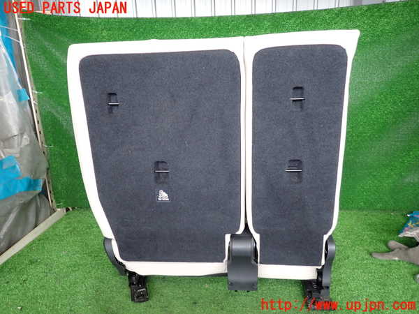 2UPJ-33107175]BMW 218d アクティブツアラー F45(2C20)左2列目シート 中古_m0004.jpg