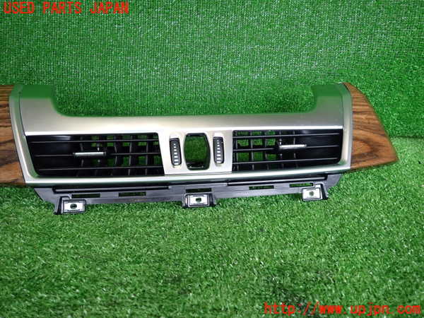 2UPJ-33107527]BMW 218d アクティブツアラー F45(2C20)エアコン吹き出し口2 中古_m0002.jpg