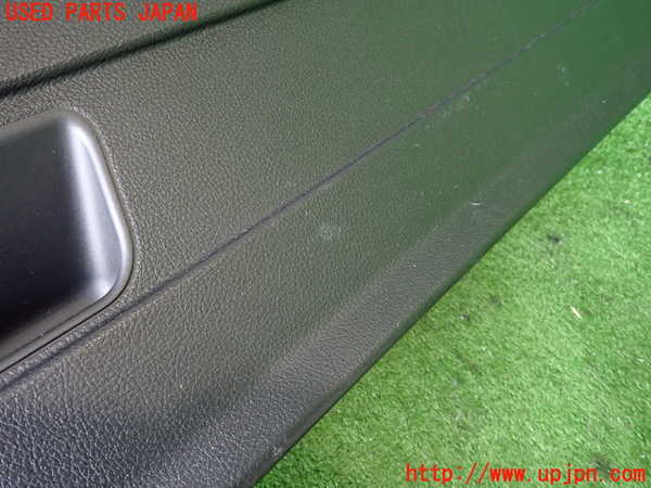 2UPJ-33101578]BMW 218d アクティブツアラー F45(2C20)バックドア内張り 中古_m0004.jpg