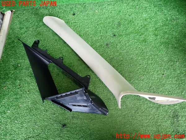 2UPJ-33107660]BMW 218d アクティブツアラー F45(2C20)左フロントピラートリム 中古_m0003.jpg