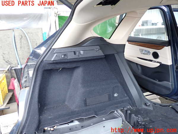 2UPJ-33107680]BMW 218d アクティブツアラー F45(2C20)左リアピラートリム 中古_m0002.jpg