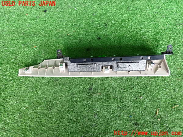 2UPJ-33107691]BMW 218d アクティブツアラー F45(2C20)内装トリム類1 中古_m0002.jpg