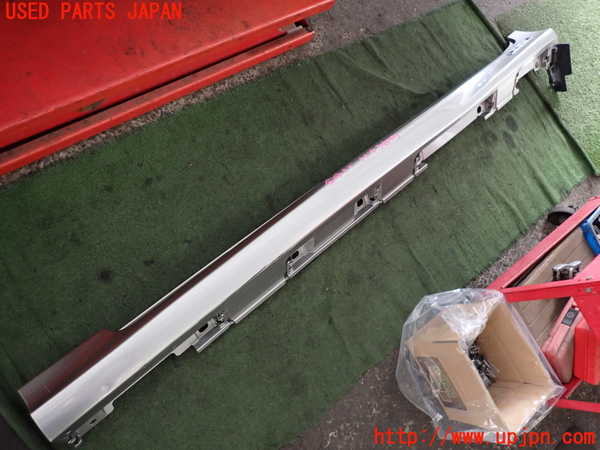 2UPJ-33111392]レクサス・GS300h(AWL10)左サイドステップ 中古_m0001.jpg